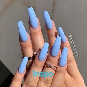 PASTEL BLUE NAILS